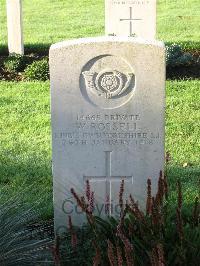 Cite Bonjean Military Cemetery Armentieres - Rossell, W