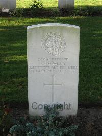 Cite Bonjean Military Cemetery Armentieres - Rowley, F