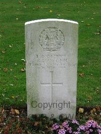 Cite Bonjean Military Cemetery Armentieres - Scott, R