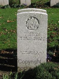 Cite Bonjean Military Cemetery Armentieres - Sellar, Thomas