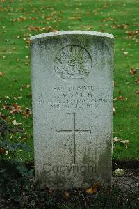 Cite Bonjean Military Cemetery Armentieres - Smith, Cecil Sydney