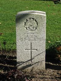 Cite Bonjean Military Cemetery Armentieres - Smith, John Jacob