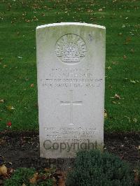 Cite Bonjean Military Cemetery Armentieres - Smithson, Charles