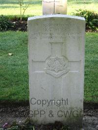 Cite Bonjean Military Cemetery Armentieres - Steel, G C