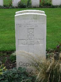 Cite Bonjean Military Cemetery Armentieres - Taylor, G