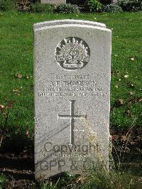 Cite Bonjean Military Cemetery Armentieres - Thompson, Abraham John