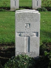 Cite Bonjean Military Cemetery Armentieres - Thow, Peter Stewart