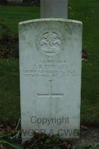 Cite Bonjean Military Cemetery Armentieres - Towers, John Ernest