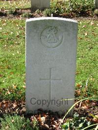 Cite Bonjean Military Cemetery Armentieres - Venables, W