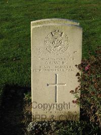 Cite Bonjean Military Cemetery Armentieres - Webb, G G