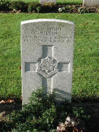 Cite Bonjean Military Cemetery Armentieres - Wilding, C