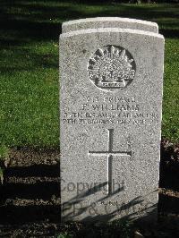 Cite Bonjean Military Cemetery Armentieres - Williams, Francis