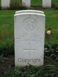 Cite Bonjean Military Cemetery Armentieres - Willoughby, S