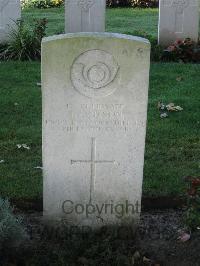 Cite Bonjean Military Cemetery Armentieres - Wilson, N R