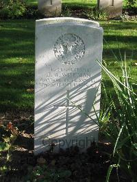 Cite Bonjean Military Cemetery Armentieres - Wiseman, J B