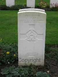 Cite Bonjean Military Cemetery Armentieres - Yates, J