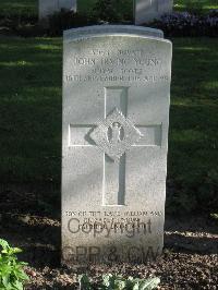 Cite Bonjean Military Cemetery Armentieres - Young, John Irving