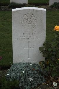 Philosophe British Cemetery Mazingarbe - Allen, Henry