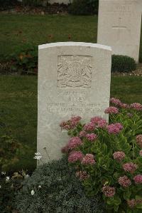 Philosophe British Cemetery Mazingarbe - Allen, James