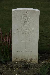Philosophe British Cemetery Mazingarbe - Ariss, Richard