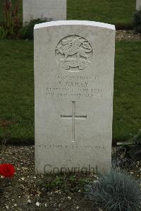 Philosophe British Cemetery Mazingarbe - Bailey, Sam