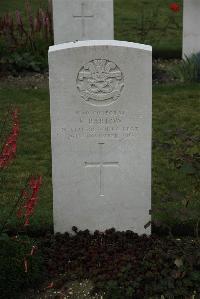Philosophe British Cemetery Mazingarbe - Barlow, F