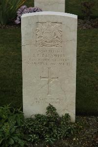 Philosophe British Cemetery Mazingarbe - Carswell, James Frederick