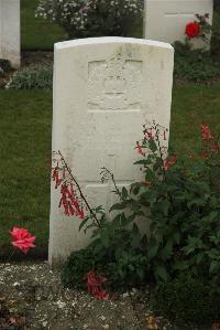 Philosophe British Cemetery Mazingarbe - Coe, A