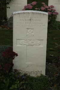Philosophe British Cemetery Mazingarbe - Dobbie, Arthur