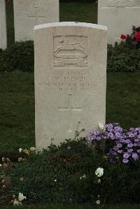 Philosophe British Cemetery Mazingarbe - French, William