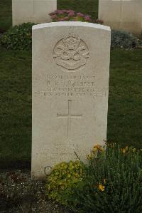 Philosophe British Cemetery Mazingarbe - Gilbert, Bernard Ryland Joseph