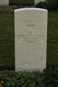 Philosophe British Cemetery Mazingarbe - Graves, T H