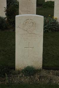 Philosophe British Cemetery Mazingarbe - Haydon, T W