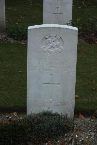 Philosophe British Cemetery Mazingarbe - Jordan, George Edward