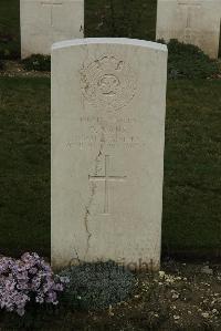 Philosophe British Cemetery Mazingarbe - Kane, Owen