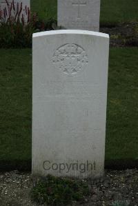 Philosophe British Cemetery Mazingarbe - Knox, John Stanley