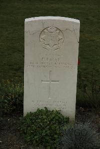 Philosophe British Cemetery Mazingarbe - Lacey, Frank