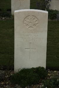 Philosophe British Cemetery Mazingarbe - Metcalf, F