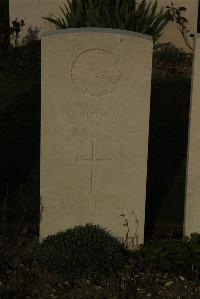 Philosophe British Cemetery Mazingarbe - Mitchell, George