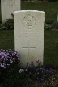Philosophe British Cemetery Mazingarbe - Morrison, George