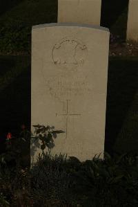 Philosophe British Cemetery Mazingarbe - Muirhead, W