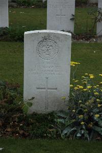 Philosophe British Cemetery Mazingarbe - Murray, J S