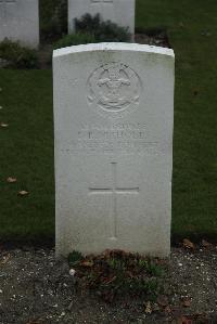 Philosophe British Cemetery Mazingarbe - Nicholls, Bertram Ernest