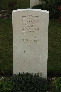 Philosophe British Cemetery Mazingarbe - Nuttall, J