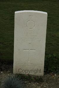 Philosophe British Cemetery Mazingarbe - Owen, Francis Leonard