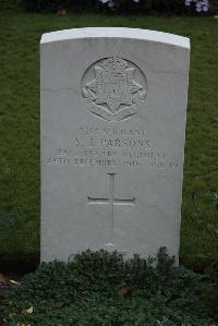 Philosophe British Cemetery Mazingarbe - Parsons, Stanley James