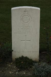 Philosophe British Cemetery Mazingarbe - Peppitt, Fredrick William