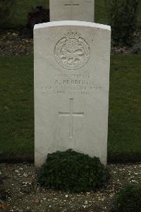 Philosophe British Cemetery Mazingarbe - Probert, A