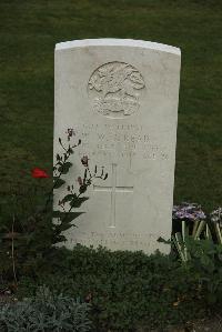 Philosophe British Cemetery Mazingarbe - Read, William Walter James