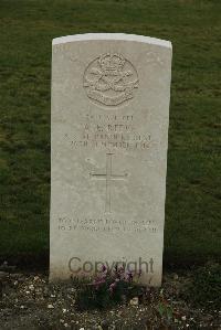 Philosophe British Cemetery Mazingarbe - Reeve, Arthur Edward